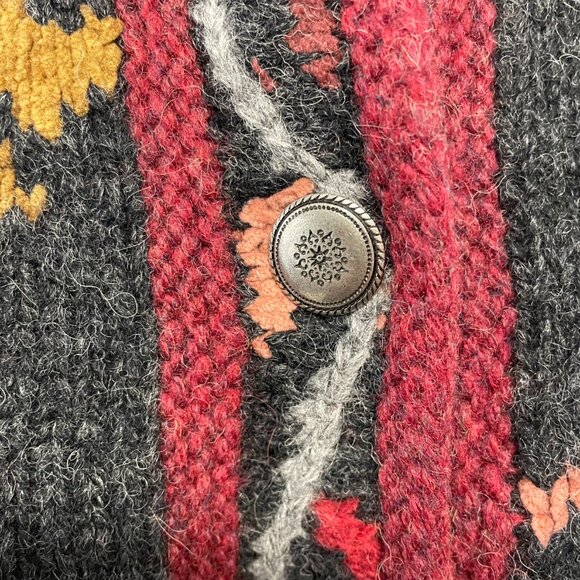 Hand Knit wool blend nordic style sweater - Picture 4 of 7